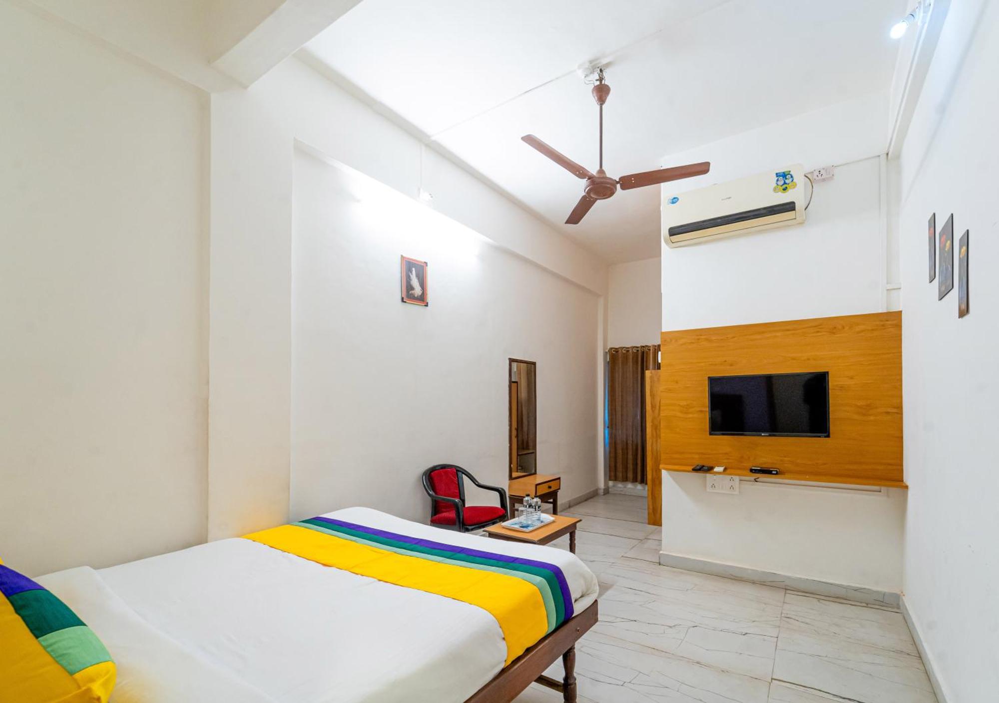 Itsy Hotels Mansi 纳西克 外观 照片